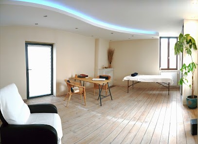 Sandrine Tambour Sophrologue Montjuzet/Clermont-Ferrand, Praticien de Médecine Alternative à Riom