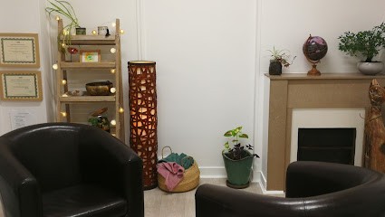 Heloise Ribot / Thérapie Brève & Coaching / Bilan de Compétences / Ateliers & Formations / Colibri, Com' & Form, Hypnothérapeute à Bretteville-sur-Laize