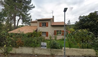 Condesse Sylvie, Praticien de Médecine Alternative à Saint-Clément-de-Rivière