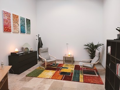 Cynthia Lind Thérapeute, Hypnose, thérapie brève, EMDR amélioré, PNL, Hypnothérapeute à Graveson