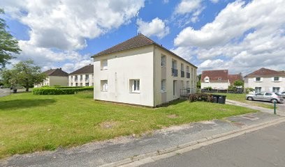 Stephanie Martinot Sophrologie Yoga du Rire, Praticien de Médecine Alternative à Beauce la Romaine