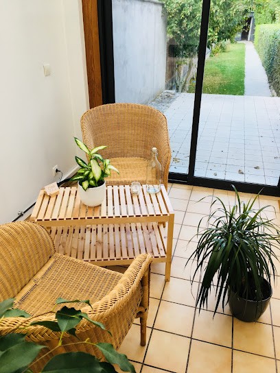 Mathilde Yogalates - Naturopathie Ayurvédique, Massages, Nutrition, Praticien de Médecine Alternative à Pleyben