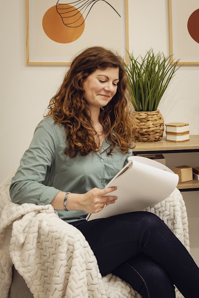 Maurine Mifsud - Sophrologue Psychopraticienne, Praticien de Médecine Alternative à Mours-Saint-Eusèbe