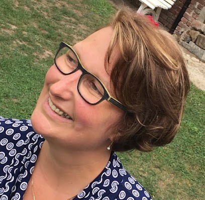 HELENE OLIVIEZ PAMELLE, Réflexologue à Gouzeaucourt