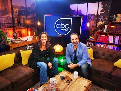 Petit Laurie Magnétiseur Hypnothérapeute PNL Nord, Praticien de Médecine Alternative à Tourcoing