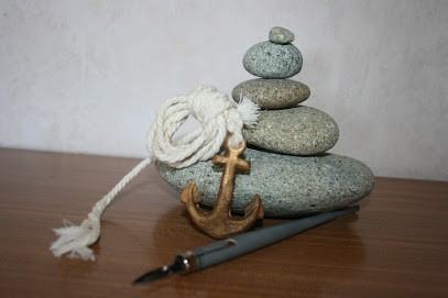 Louise LAYDERNIER Hypnose et Energétique 74, Hypnothérapeute à La Balme-de-Sillingy