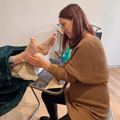 Shona Béziaud Réflexologue plantaire à domicile et en Entreprise., Réflexologue à L'Herbergement