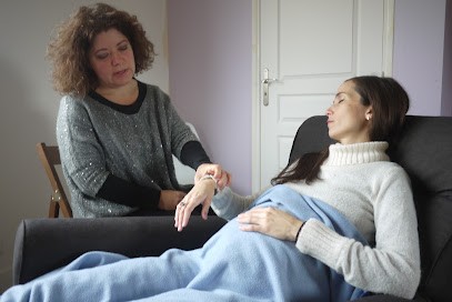 Eleonora Arduini Gallet, Thérapeute Hypnose RITMO EFT Kinésiologie Grossesse/vie Pré-périnatale), Hypnothérapeute à Montreuil
