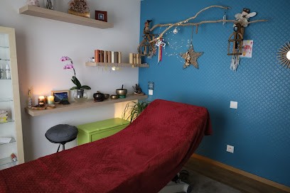 Magaly Forniès Magnétiseur Guérisseuse Énergéticienne Coupeur De Feu Verrue Zona Psoriasis Eczéma Massage Car-Paix-Dit-Aime, Praticien de Médecine Alternative à Pardies-Piétat