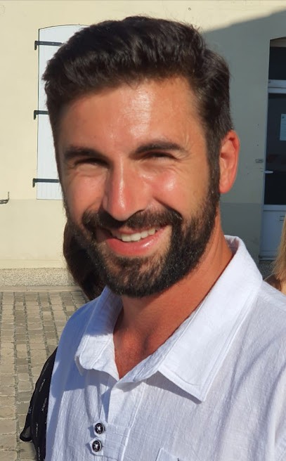 Mikael Rousseau Sophromagnétiseur et Bien être, Praticien de Médecine Alternative à Seiches-sur-le-Loir