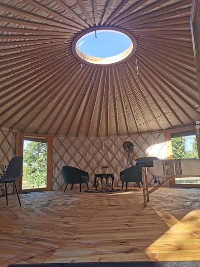 Les Soins De Cristina, Praticien de Médecine Alternative aux Cassés