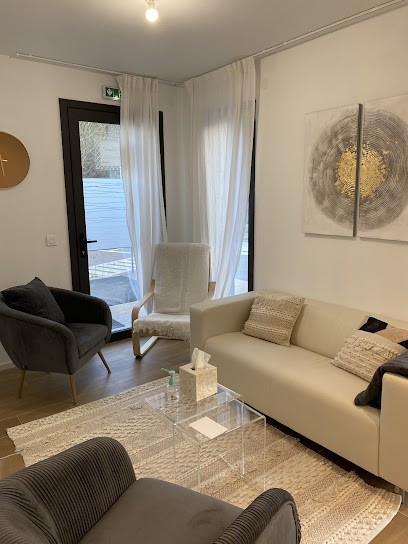 Cécile Kulisa - Hypnose, Hypnothérapeute à Fuveau