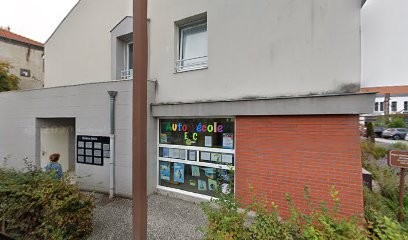 Valérie Simon, Praticien de Médecine Alternative au Cendre