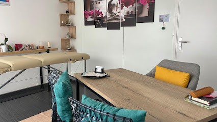 SANDRA HOCDE, Praticien de Médecine Alternative à Dourdain