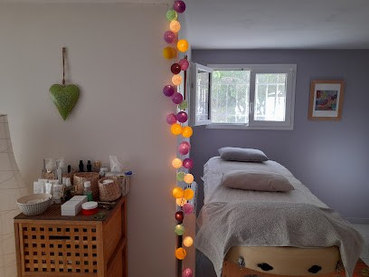 Amélie Valentini Praticienne en bien-être & santé naturelle, Praticien de Médecine Alternative à Planioles