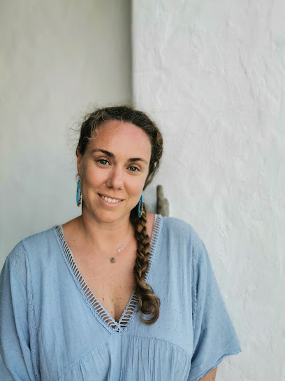 Perrine Ratinaud Naturopathe Spé Endométriose, Sopk, Santé Féminine, Praticien De Médecine Alternative à Antibes
