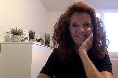 Elodie TRIBOUT, Praticien de Médecine Alternative à Trévoux