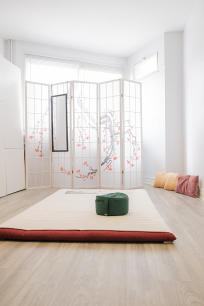 Noémie Gosset Shiatsu, Praticien De Médecine Alternative à Tours