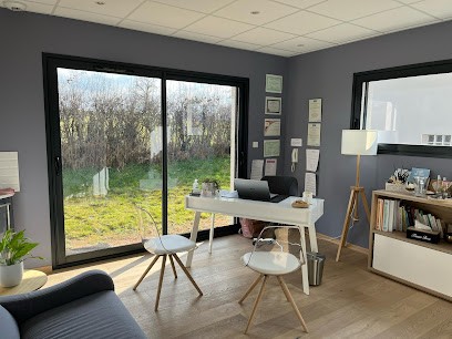 Maud Simon, Praticien de Médecine Alternative à Saint-Symphorien-de-Lay