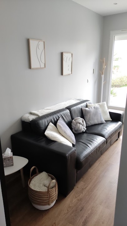 Katia OLTRA Sophrologue, Praticien de Médecine Alternative à Survilliers