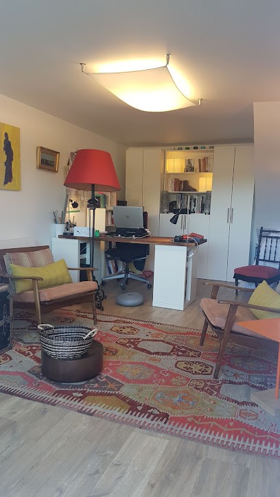 Femmes Je Vous Aide - Anne Marchal, Praticien de Médecine Alternative à La Trinité-sur-Mer