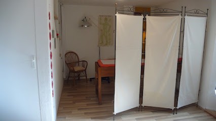 Lou Descroix - Acupuncture - MTC, Praticien de Médecine Alternative à Vernoux-en-Vivarais