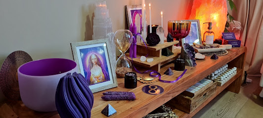 Maya Violetta, Magnétiseur Vibratoire De La Flamme Violette, Praticien De Médecine Alternative à Grasse