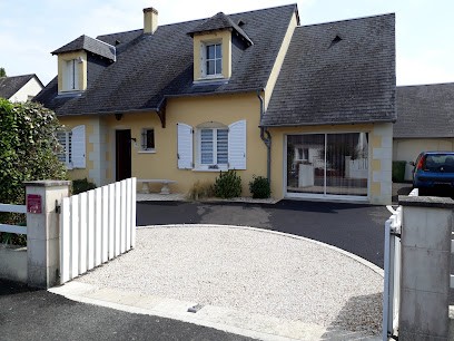 Nathalie GOUSSET , praticien en PSYCHOTHERAPIE-SOPHROLOGIE-HYPNOSE-EMDR, Praticien de Médecine Alternative à Fondettes