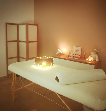 Lucile SAUTEL-TAMET Réflexologie Plantaire Et Massage Ayurvédique, Professionnel Aidant Allaitement Et Sommeil Bébé, Réflexologue à Gargas