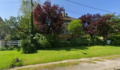 Huth Claire, Praticien de Médecine Alternative à La Neuville-à-Maire