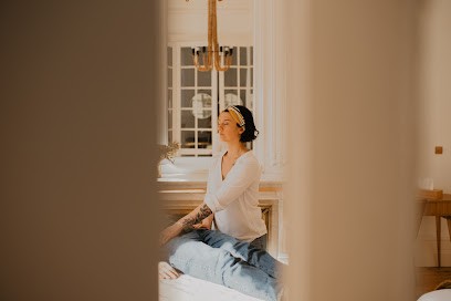 Ludivine Lagrenaudie-Magnétiseur Bordeaux, Praticien de Médecine Alternative à Talence