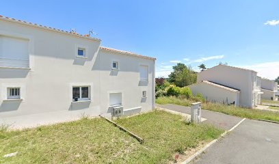 Coralie Feuillet - Thérapeute En Éveil De Conscience, Praticien de Médecine Alternative à Plassac