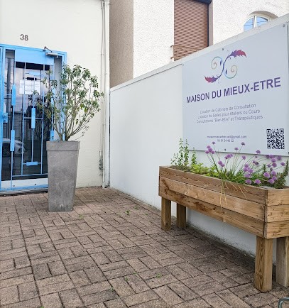 Louisa BENDJILALI - Sophrologue | Rueil Malmaison Suresnes, Praticien de Médecine Alternative à Rueil-Malmaison