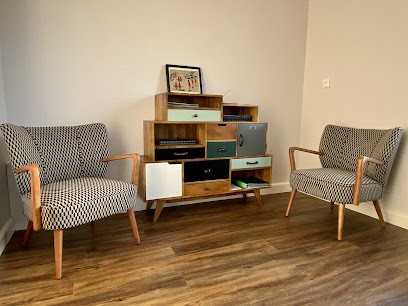 Thérapeute en PBQ® (Psychobiologie Quantique©️), EFT® et Sophrologue (Sophrologie Caycédienne©), Praticien de Médecine Alternative à Verrières