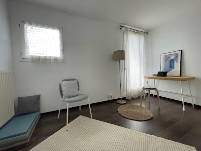 Linh Truong - Sophrologue, Praticien de Médecine Alternative à Torcy