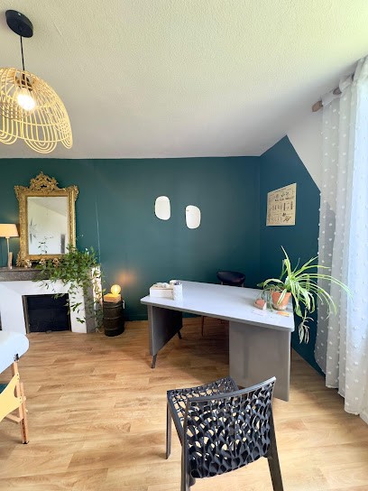 Camille FARGEOUT- Magnétiseuse-Energéticienne, Praticien de Médecine Alternative à Montmoreau