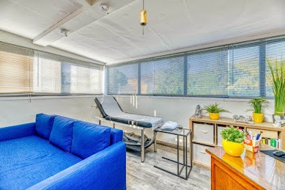 Naturopathe Iridologue - Ornella Dell'Oro, Praticien de Médecine Alternative à Saint-Alban-de-Roche