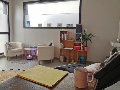 Anne-Valérie GUIRAUD - EMDR - Hypnose - Sophrologie - Plougasnou - Morlaix, Hypnothérapeute à Plougasnou