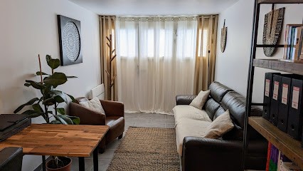 Sophro-evasion, Praticien de Médecine Alternative à Cesson