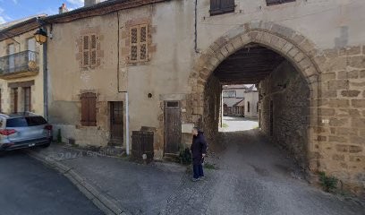 Sandrine QUILLET : Magnétisme, Fleurs de Bach et Massages Bien-être. Massages Et Soins Bien-être Équins, Praticien de Médecine Alternative à Souvigny