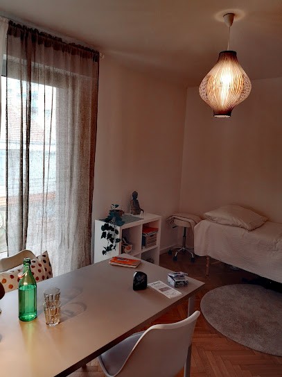 Géraldine Casadei HYPNOTHÉRAPEUTE, Hypnothérapeute à Grenoble