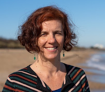 Emeline Aubert, Sophrologue Caen Douvres Creully, Haute sensibilité, stress, respiration, angoisse, phobie sommeil, Praticien de Médecine Alternative à Douvres-la-Délivrande