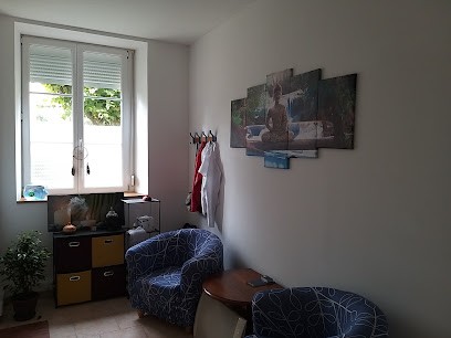 Claire Malard Marfée Zen, Praticien de Médecine Alternative à Noyers-Pont-Maugis