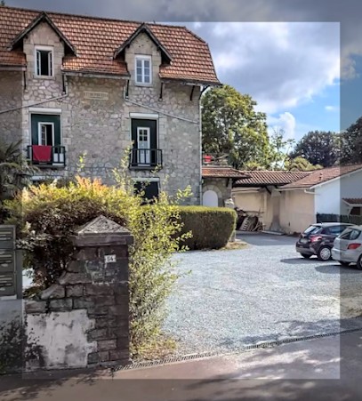 Sagesse Indienne Soins et massages Ayurvédiques, Praticien de Médecine Alternative à Cambo-les-Bains