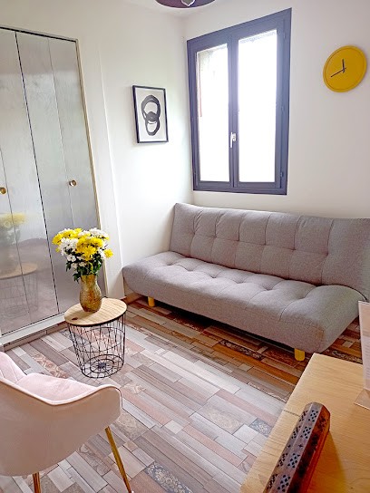 Beverly Illuminez Votre Vie, Praticien de Médecine Alternative à Puymirol