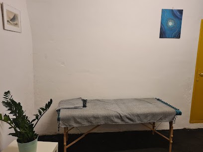 Magnétiseur - Energéticien Gignac - Laurent Costamagna, Praticien de Médecine Alternative à Saint-Saturnin-de-Lucian