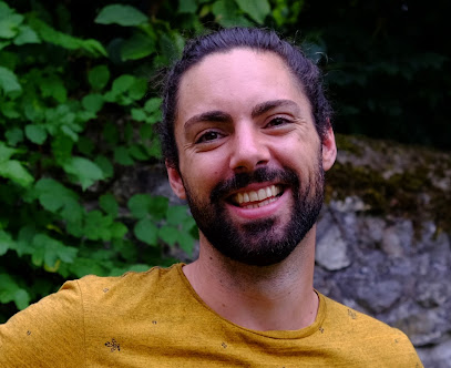 Quentin Rattez - Magnétiseur - Énergétique Praticien De Médecine Alternative à Givrand