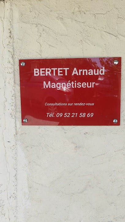 Arnaud Bertet Magnétiseur, Praticien de Médecine Alternative à Saint-Marcel-d'Ardèche
