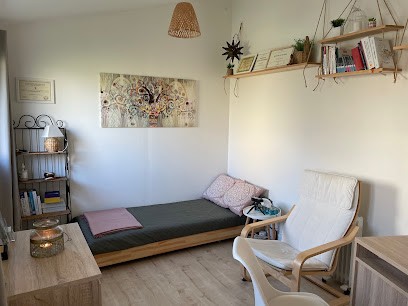 Véronique Ameline - Hypnose Transpersonnelle® (régressive/spirituelle), Hypnose Thérapeutique et Soins énergétiques, Hypnothérapeute à Morangis