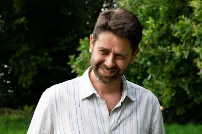 Julien Capet | Thérapeute Énergéticien à Villebon-sur-Yvette, Praticien de Médecine Alternative à Villebon-sur-Yvette